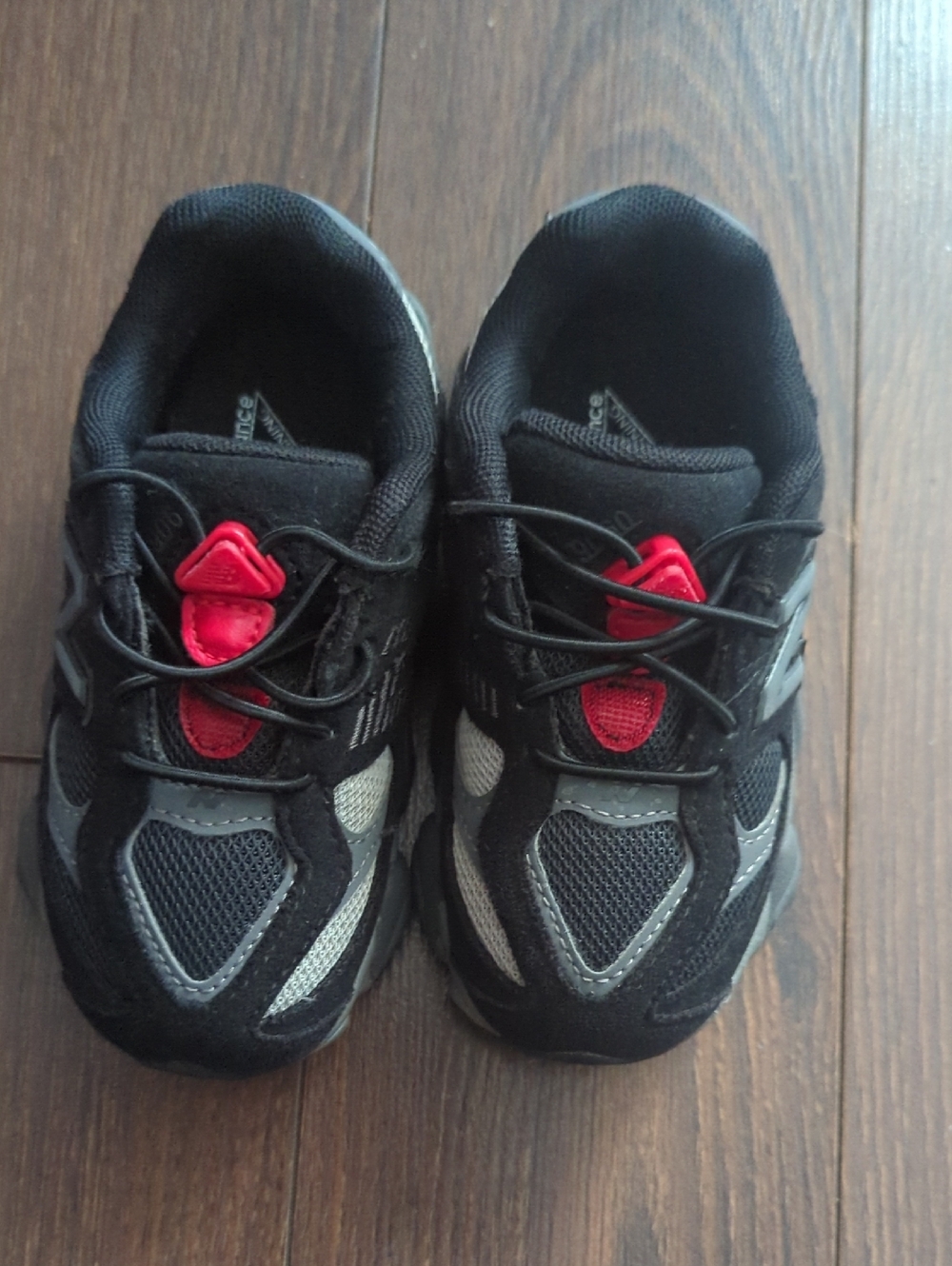 New Balance 9060 Kids Toggle Closure - Low Tops - Picture 6 of 13